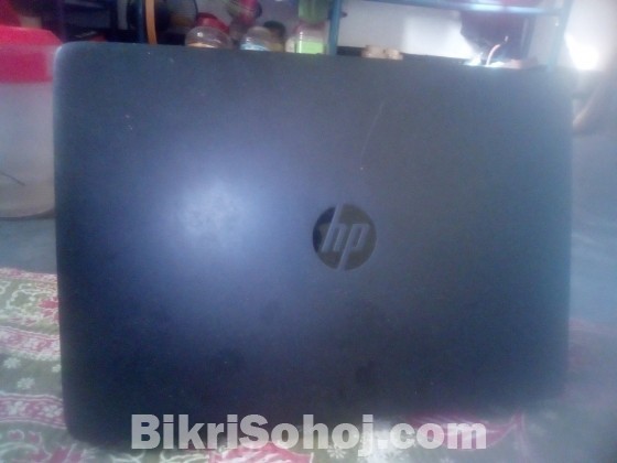 HP 840 LAPTOP